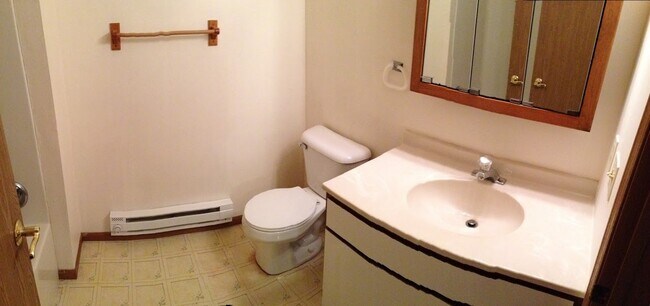 Building Photo - 801 Borden Rd