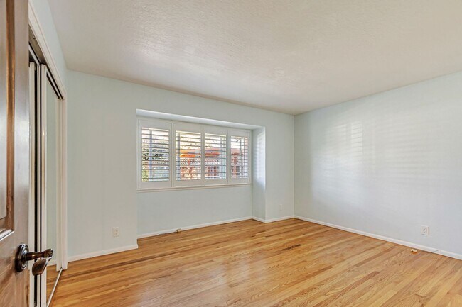 Building Photo - Elegant and Spacious 4Bedroom Sunnyvale Home
