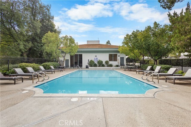 Building Photo - 4714 Park Granada