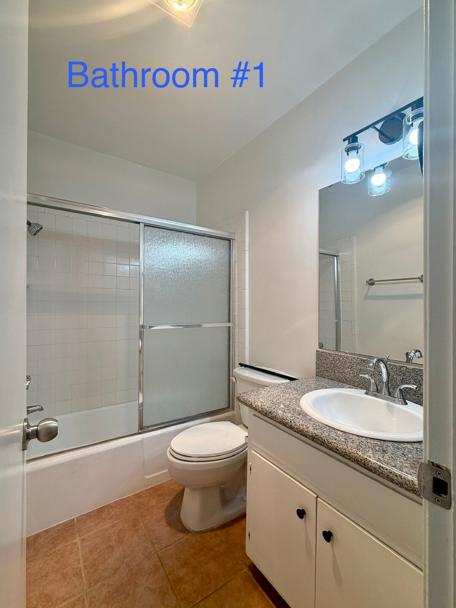 Building Photo - 844 7th St