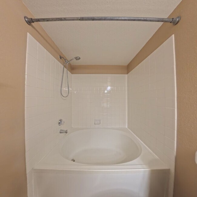 Building Photo - 8101 W Flamingo Rd