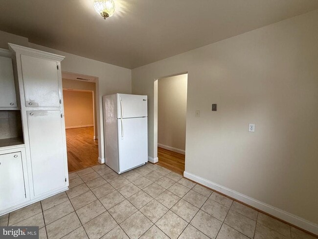 Building Photo - 405 Olde Greenwich Cir