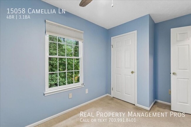 Building Photo - 15058 Camellia Ln
