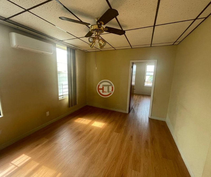 Building Photo - 2956 Paine St