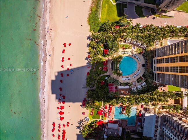 Building Photo - 17749 Collins Ave