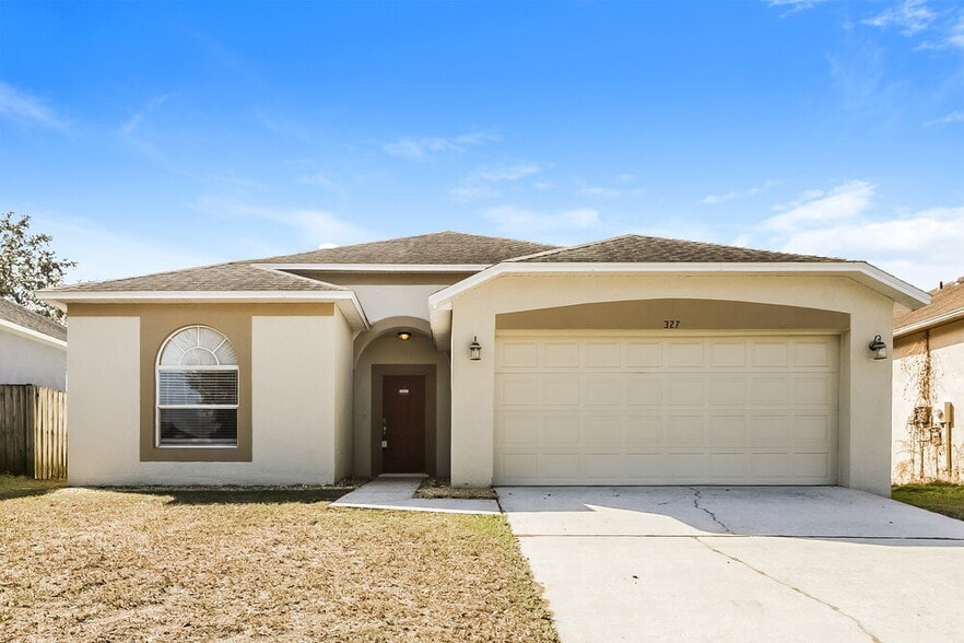 Primary Photo - 327 Sand Ridge Dr