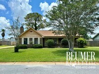 Building Photo - Adorable 3bd/2ba Home in SW Pensacola for ...