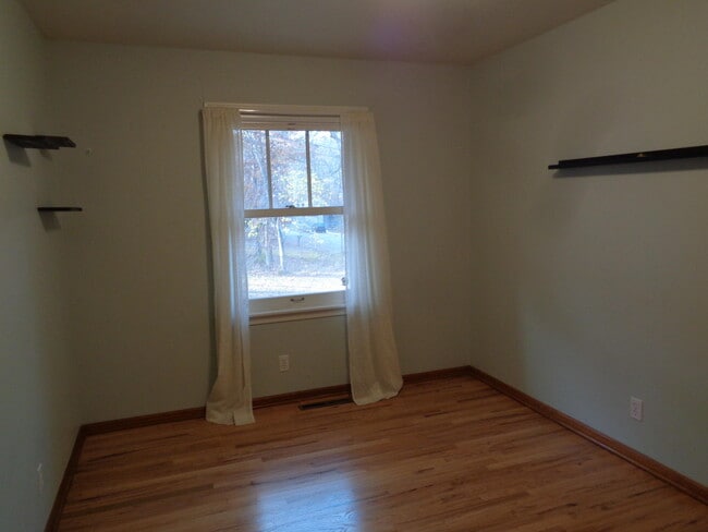 Building Photo - 1008 S Glenwood Ave