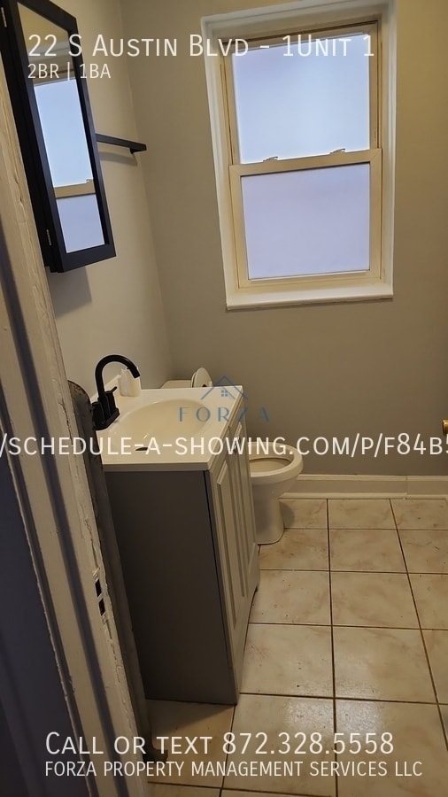 Building Photo - 22 S Austin Blvd