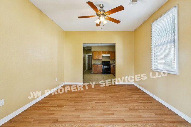 Building Photo - 2522-24 N. Tonti St.