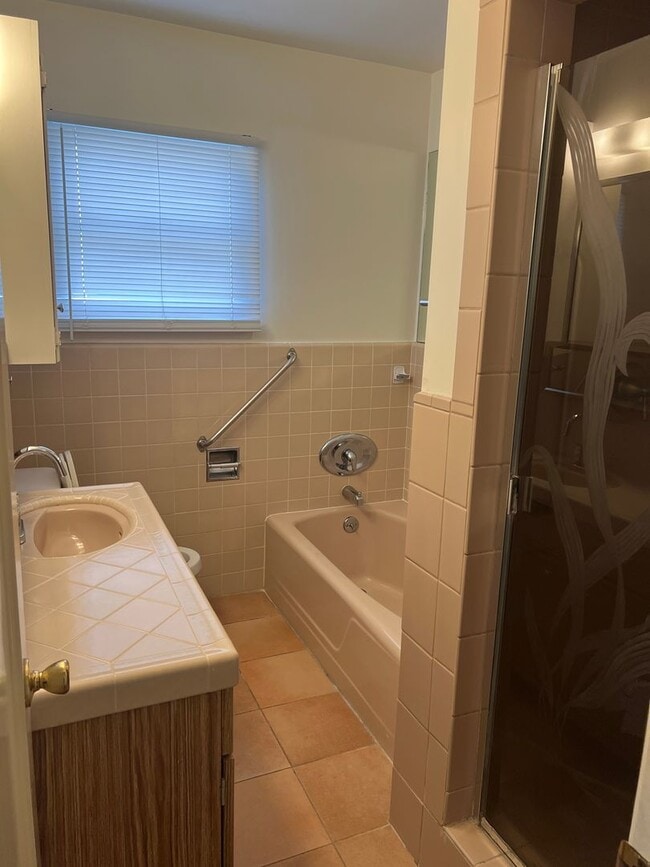 Building Photo - Montalvo Area Single Family Home