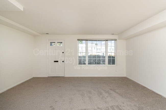 Building Photo - 3822 Keller Ave