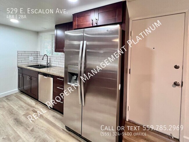 Building Photo - 529 E Escalon Ave