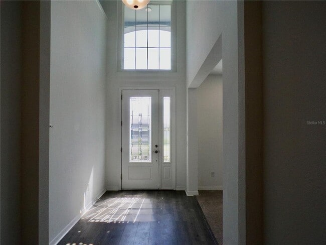 Building Photo - 33251 Sycamore Leaf Dr