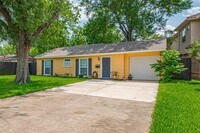 Building Photo - 5513 Fairdale Ln