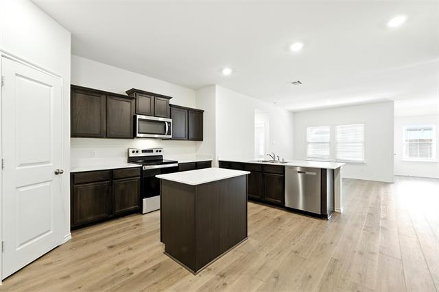 Building Photo - 2808 Jasmine Dr