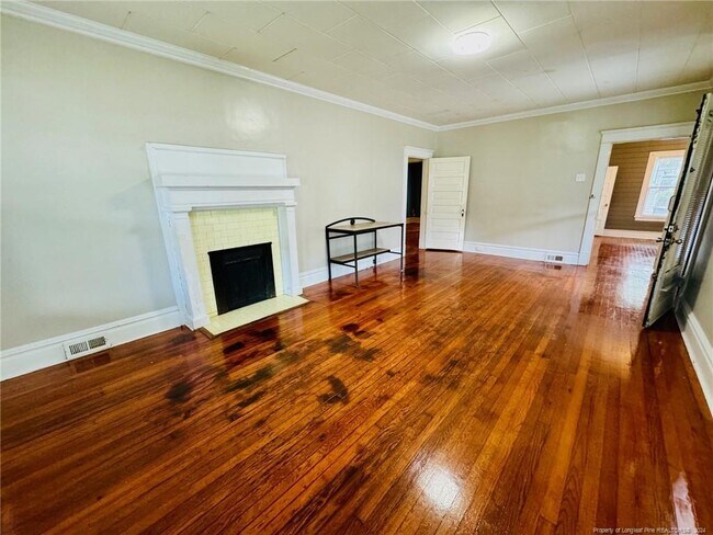 Building Photo - 806 Caldwell St