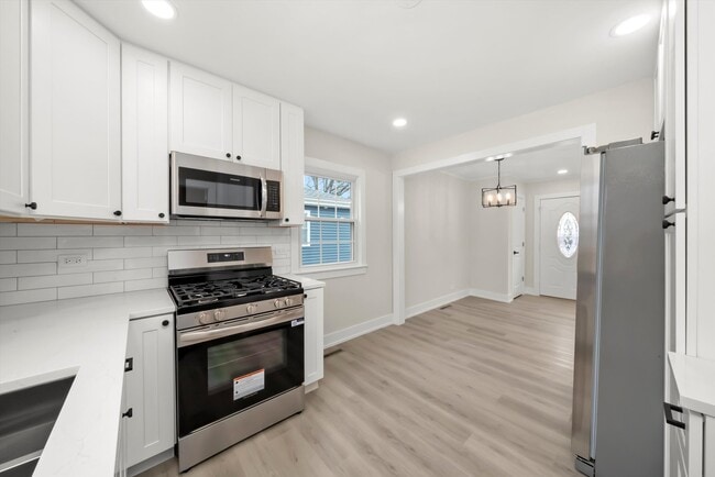 Building Photo - 7318 113th St