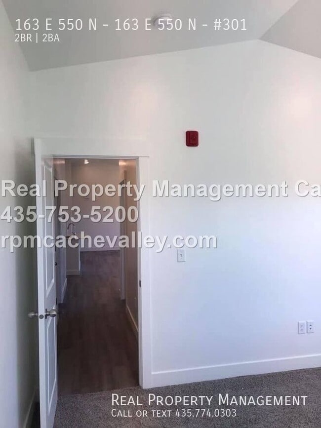 Building Photo - 163 E 550 N