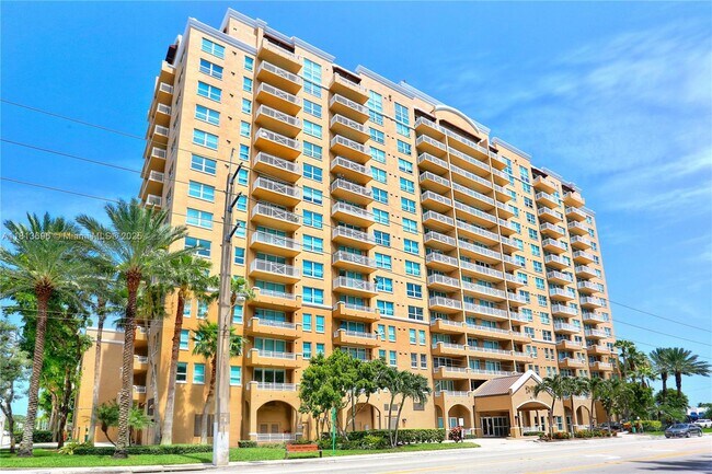 Building Photo - 2665 SW 37th Ave
