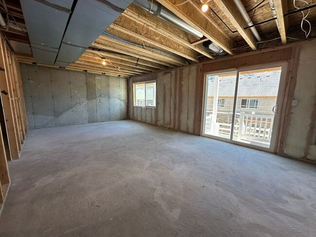 Building Photo - 5228 Acacia Dr