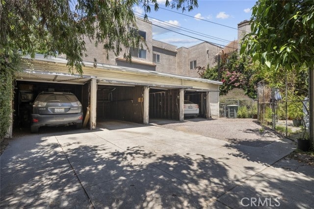 Building Photo - 475 E Del Mar Blvd