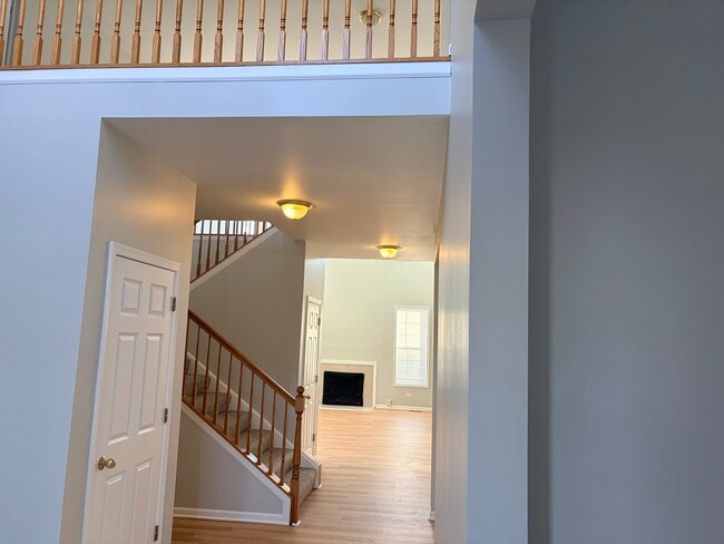 Building Photo - 1155 Clover Hill Ln