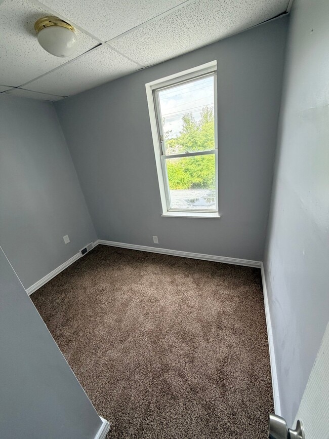 Building Photo - 7225 Grays Ave