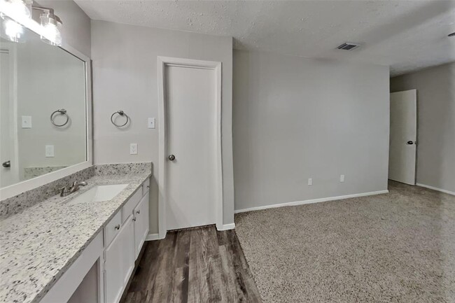 Building Photo - 7426 Boysenberry Ln