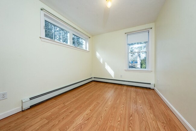 Building Photo - 28 G Hideaway Rd
