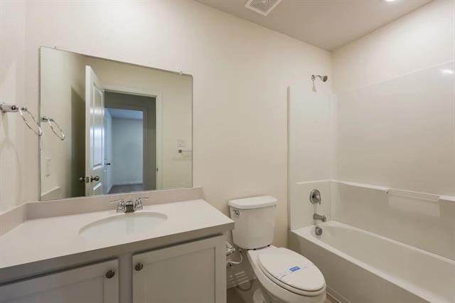 Building Photo - 753 Bonnet Trl