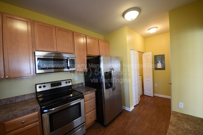 Building Photo - 1450 Leckford Dr