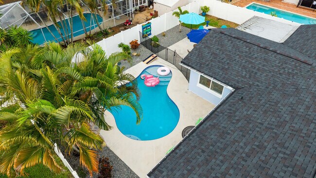 Building Photo - 6398 Woodland Blvd