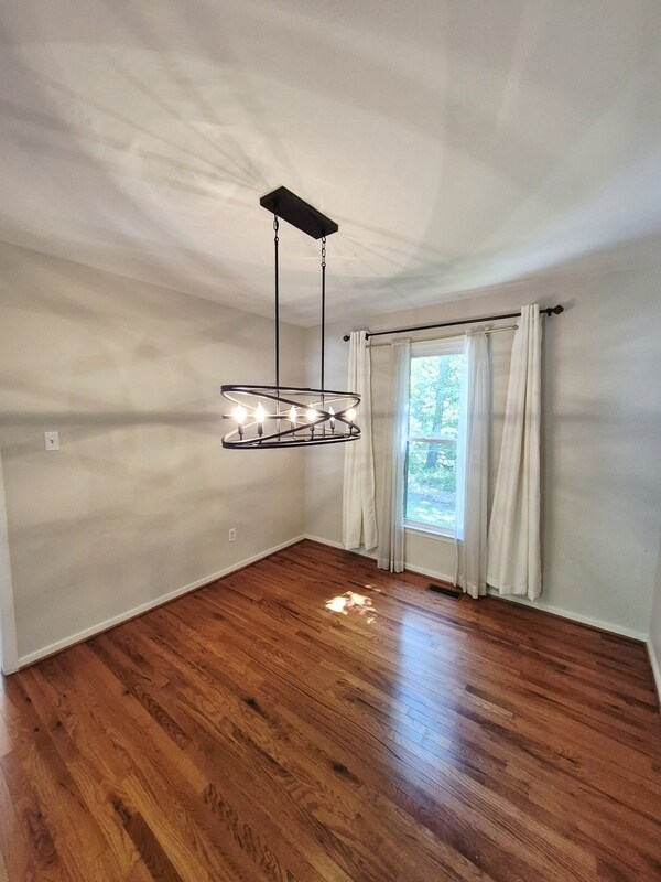 Building Photo - 9019 Double Tree Ln