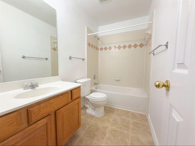 Building Photo - 9201 Rhea Dr