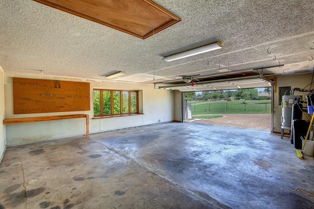 Building Photo - 8010 Anchorage Pl