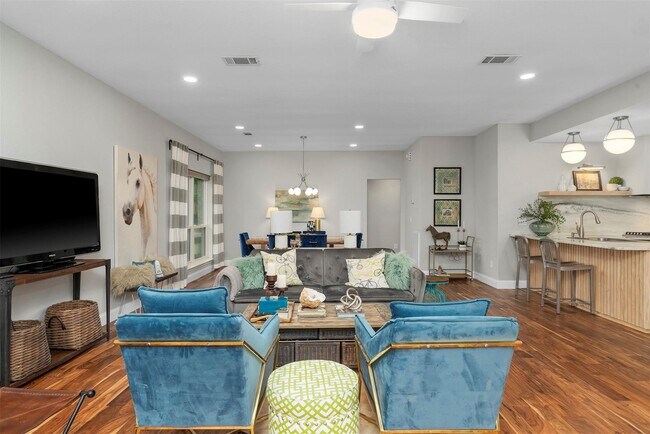 Building Photo - 36 White Bark Pl