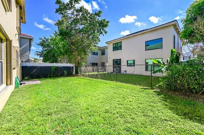 Building Photo - 3432 NW 112th Terrace