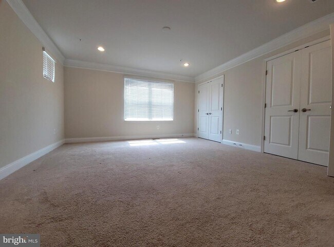 Building Photo - 7111 Tyndale Way