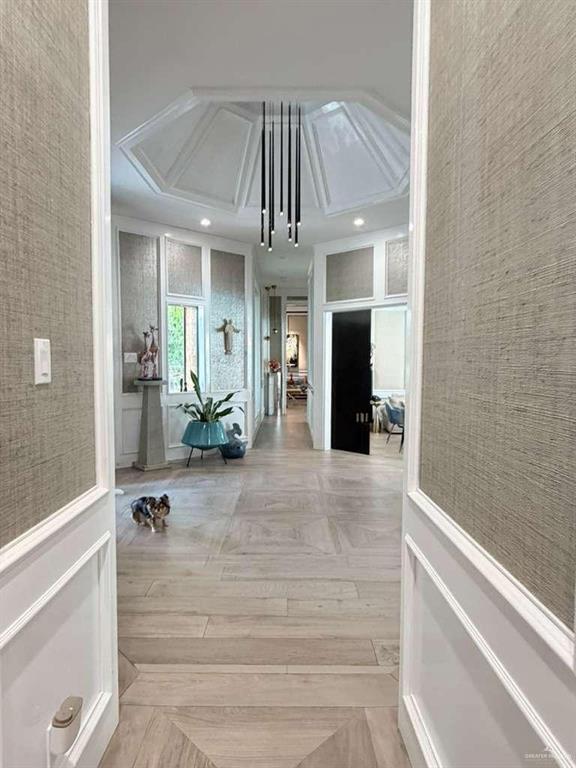 Building Photo - 11 SW Greenbriar Square