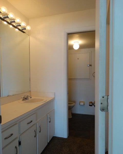 Building Photo - 5050 Ocean Beach Blvd