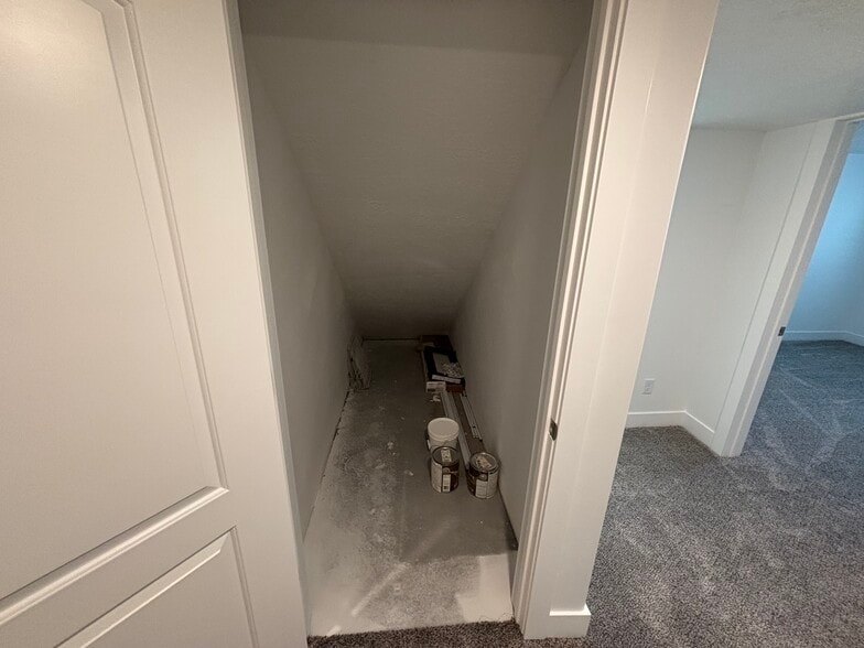 Extra storage - 188 E Bruin Dr