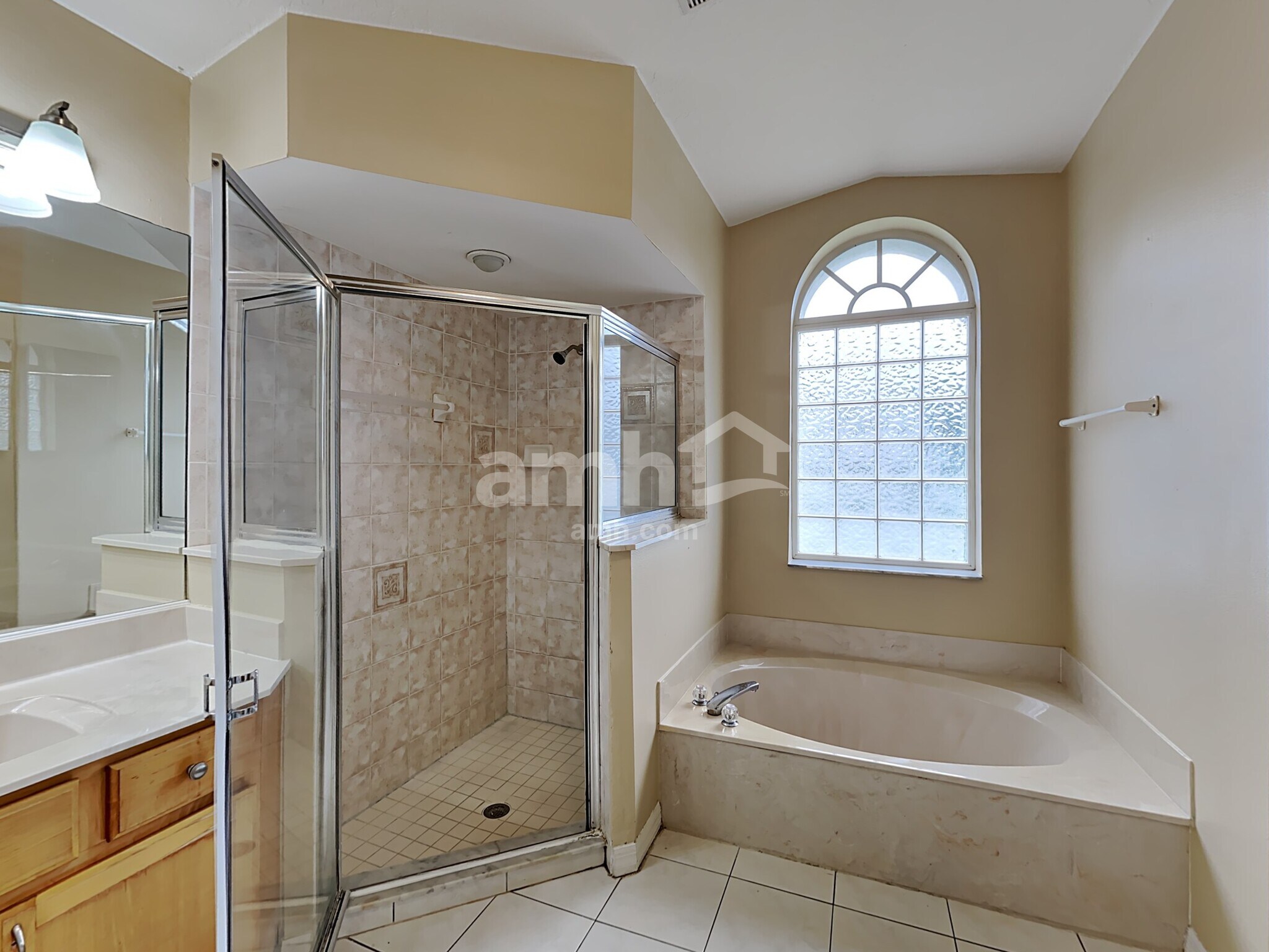 Building Photo - 1118 SW Del Rio Blvd