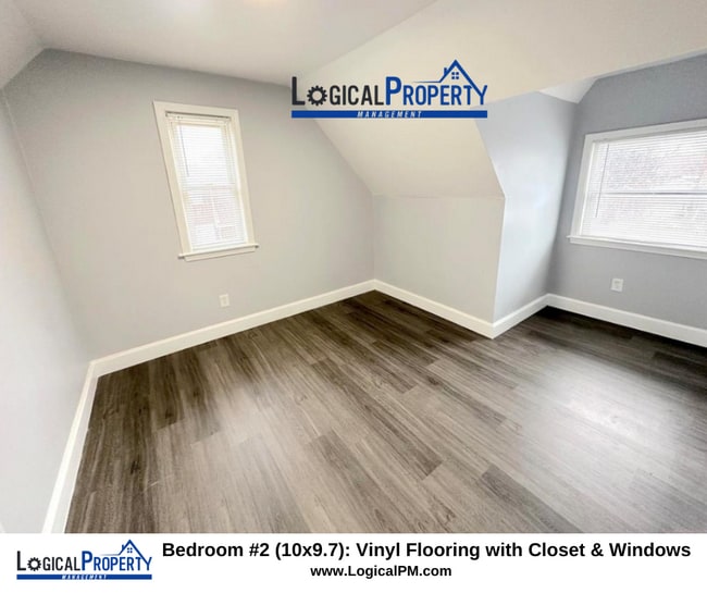Building Photo - 3/1Brick Bnglw w/Frnt Prch, Fireplace,Ceil...