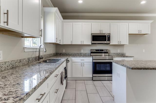 Building Photo - 2917 Victorian Forest Dr