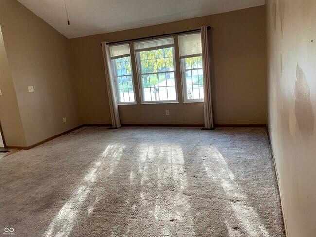 Building Photo - 9161 Champton Dr