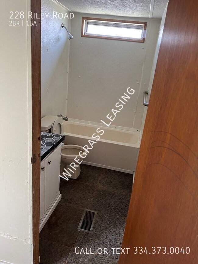 Building Photo - Rent to Own Mobile Home in Ozark, Alabama!