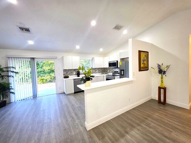 Building Photo - Vero Beach Rentals. Vero Beach Homes For Rent. Vero Beach Rent, LLC and Property Management Company