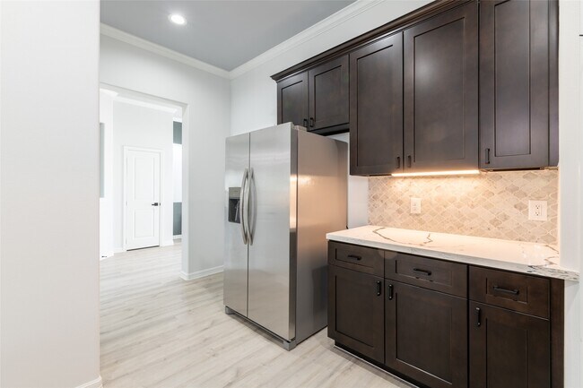 Building Photo - 9606 Champion Heavens Dr