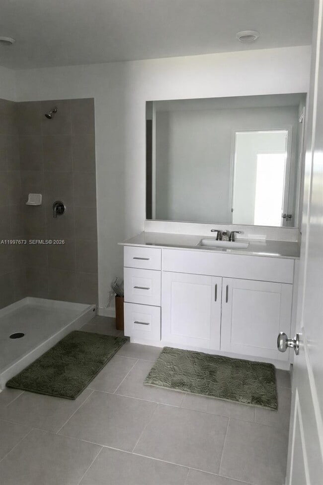 Building Photo - 19709 Garden Rdg court